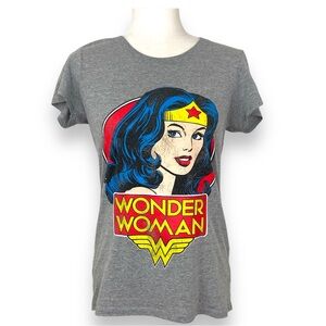 DC Comics Wonder Woman Ladies Gray T-Shirt Size M